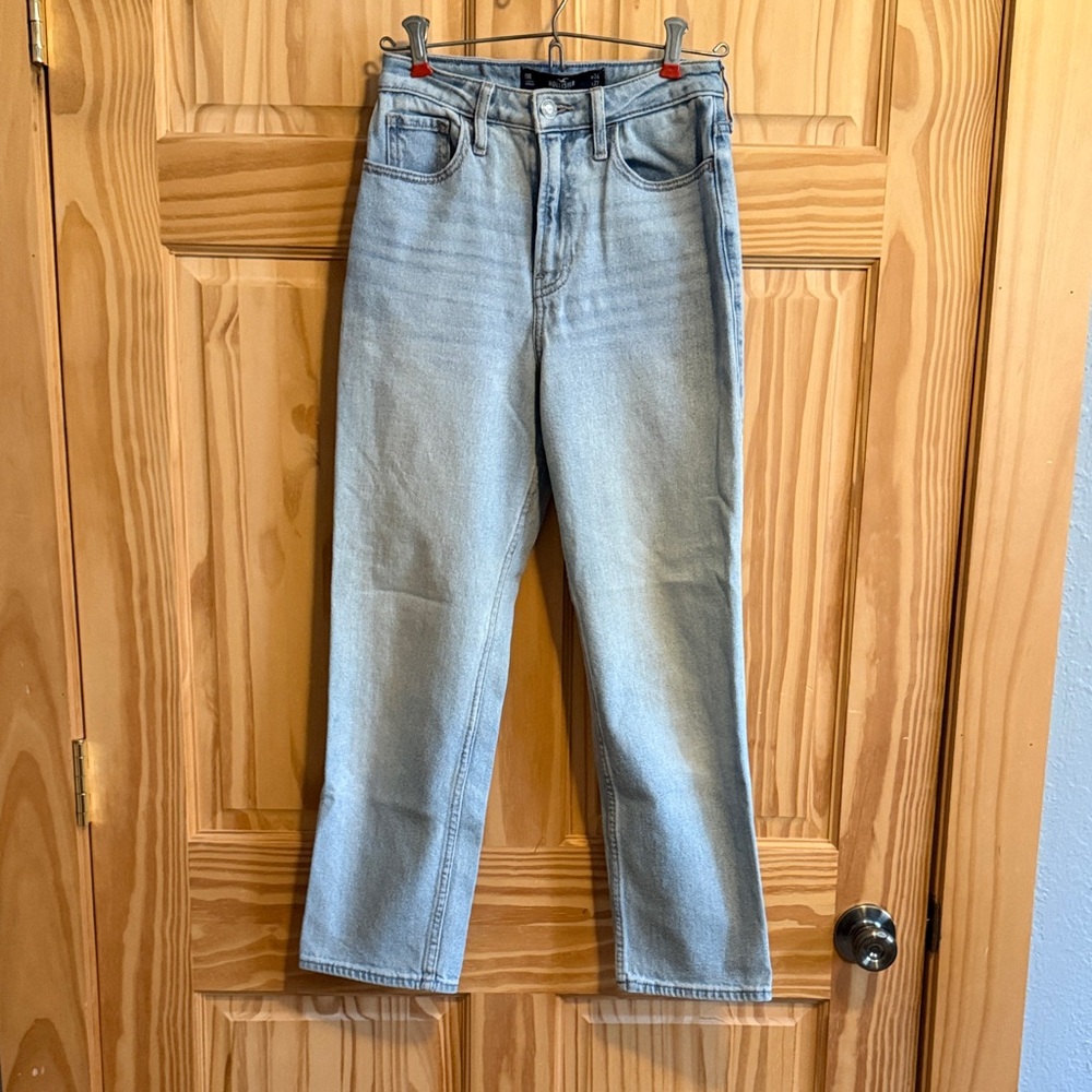 Hollister Women's Denim Straight Leg Jeans